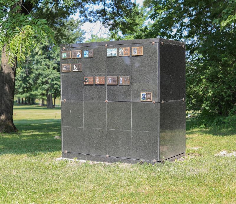 Granite Niche Towers for Pets